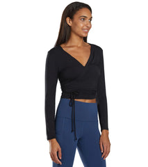 Everyday Yoga Studio to Street Layering Crop Wrap